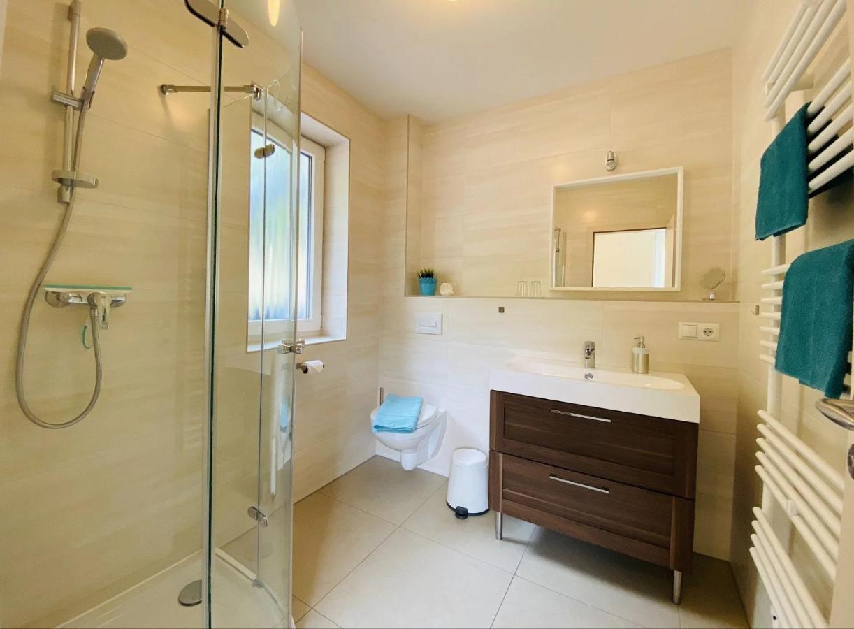 Bischofshof Apartment Sellin  Екстериор снимка